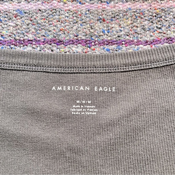 American Eagle Cropped Cinched off-the-shoulder Tee (M) - Picture 3 of 4